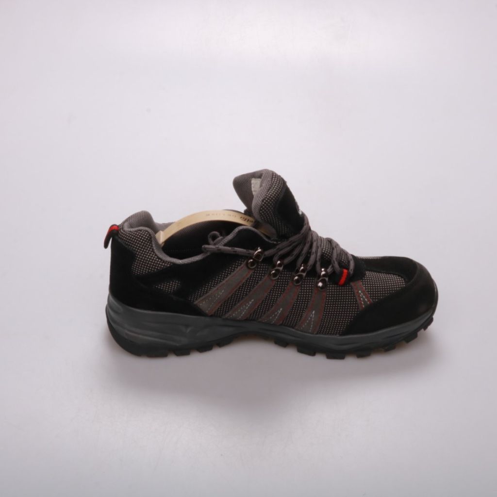 кроссовки Atlas