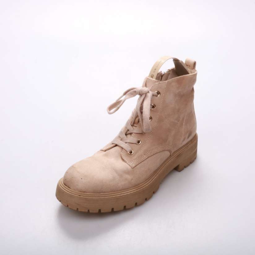 ботинки не указано