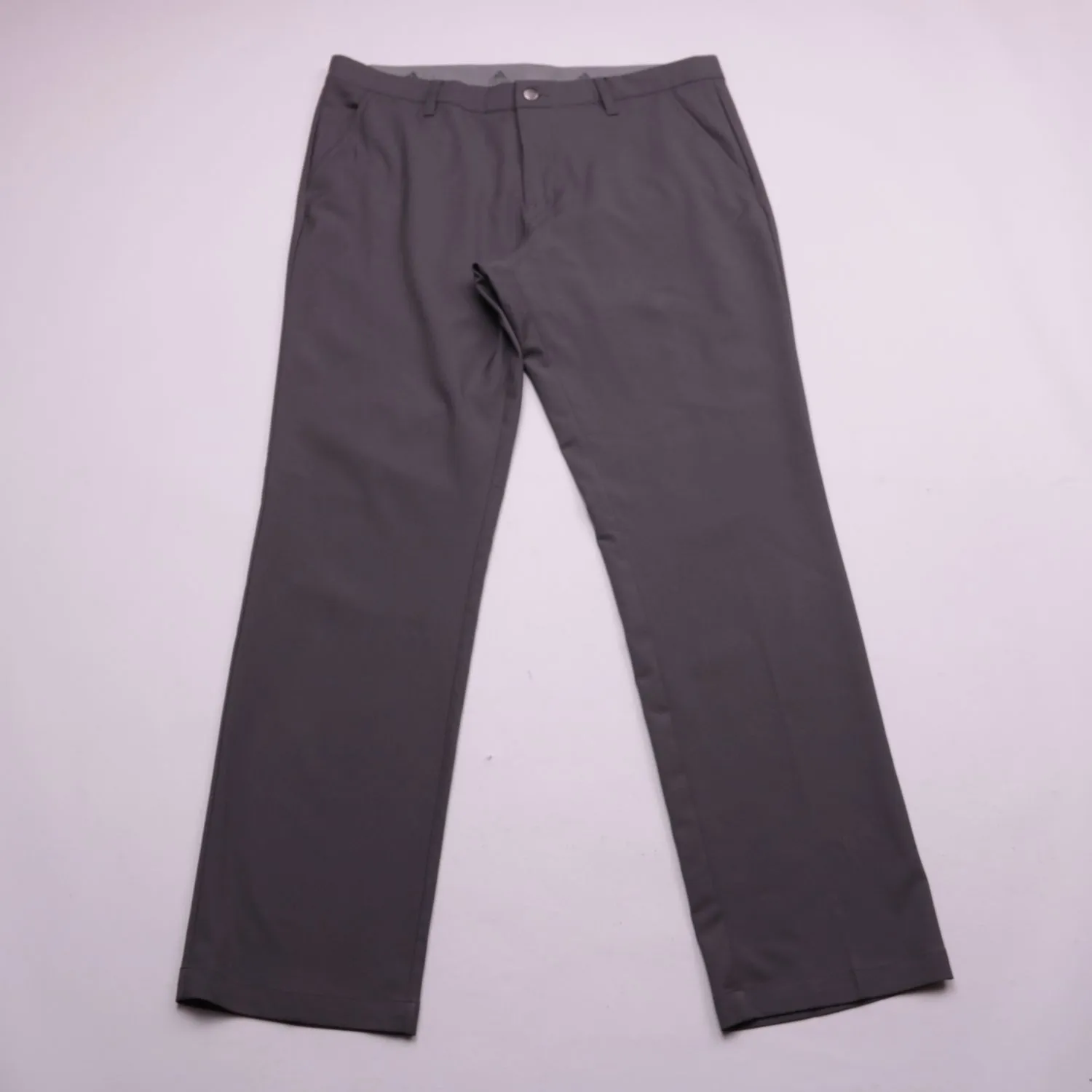 Серые брюки adidas классического кроя, размер 46 (S)